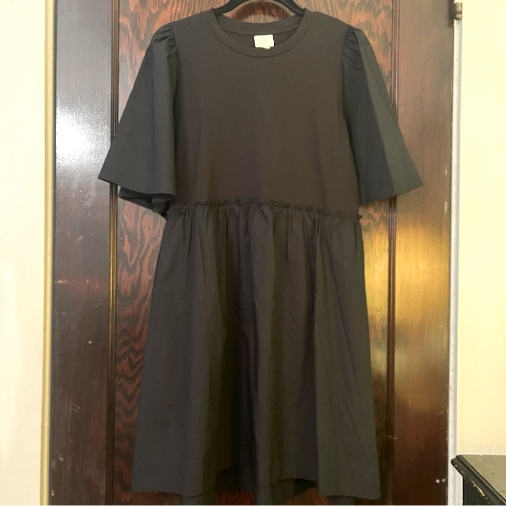A New Day bell sleeve stretch cotton t-shirt dress. Side pockets. Medium. Black.